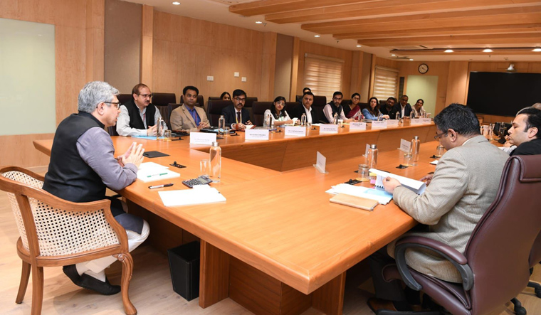 Deepfake row: Union Min Ashwini Vaishnaw meets social media platforms, promises new regulations - Vimarsana News